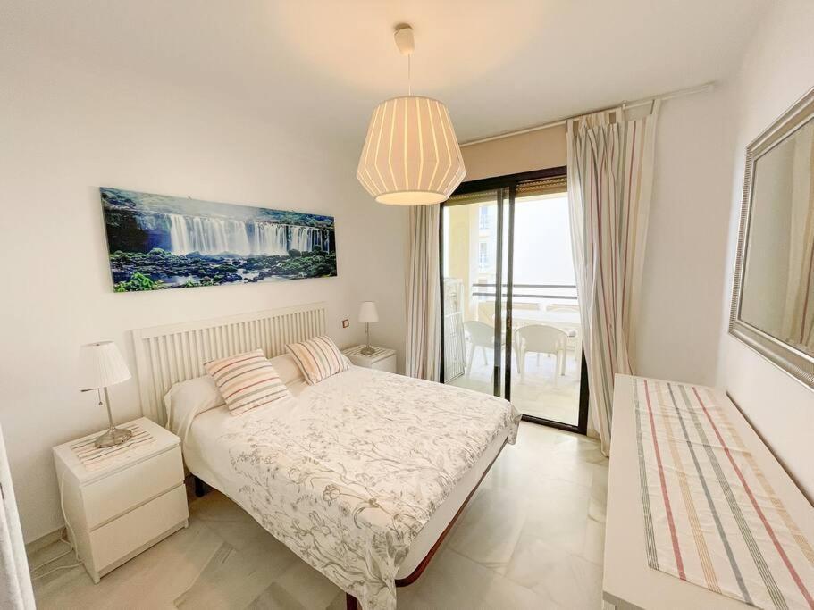 Seafront Apartment With Direct Access To The Beach Torremolinos Exterior foto